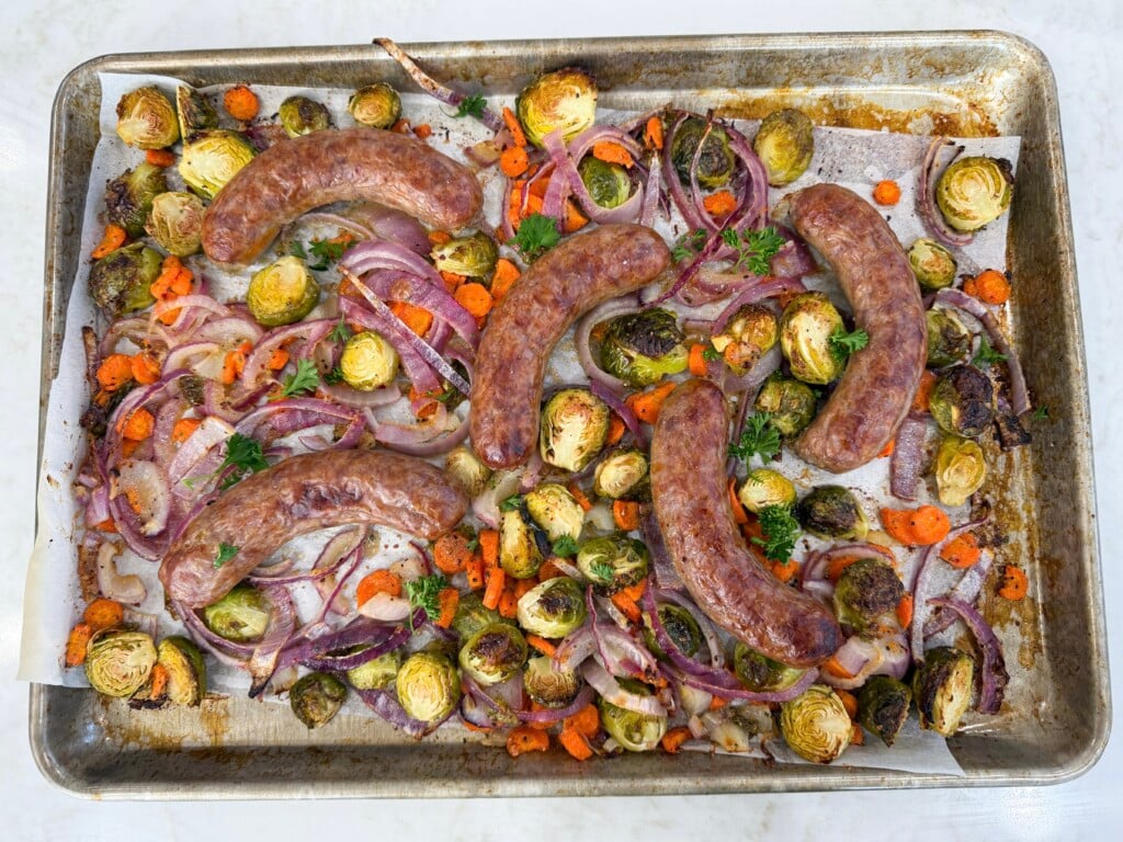 easy sheet pan Italian sausages and veggies