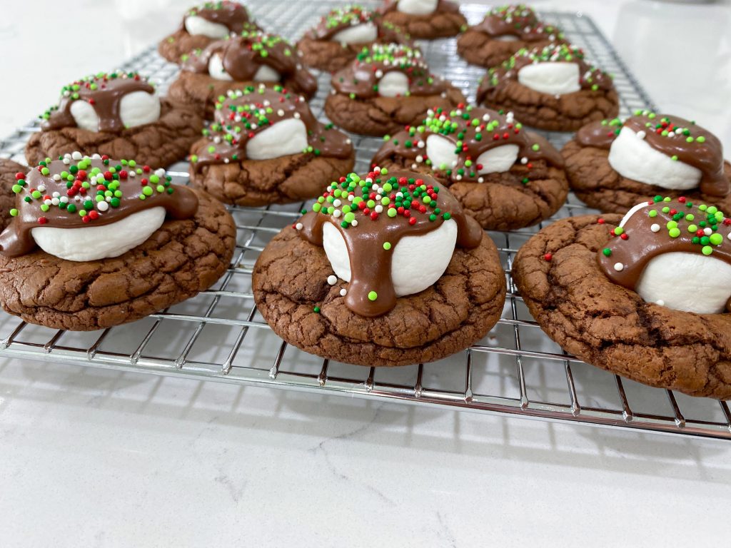 Hot Cocoa Cookies - Julia Pacheco