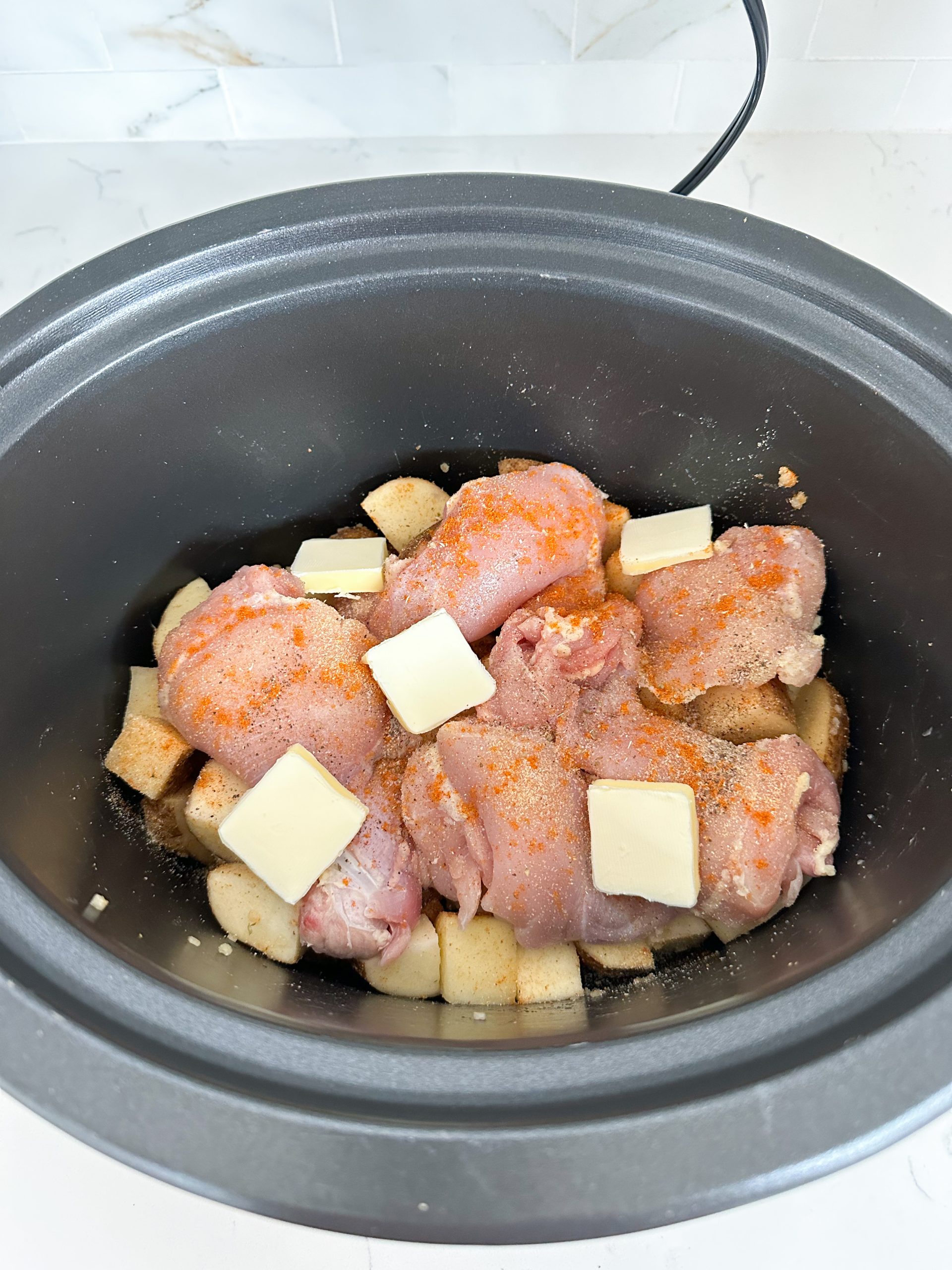 Garlic Butter Chicken Thighs with Potatoes Julia Pacheco