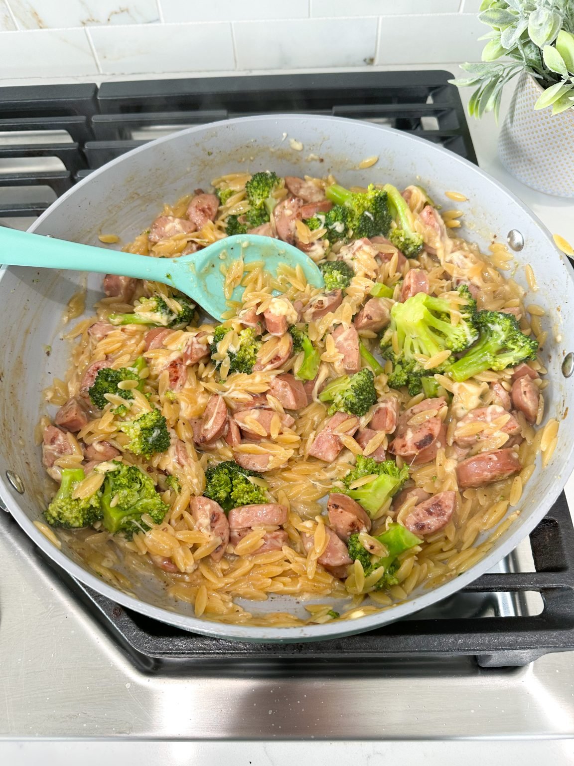 Chicken Sausage Orzo Skillet with Broccoli Julia Pacheco
