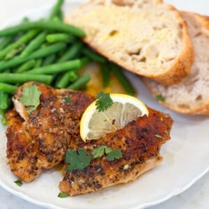 easy slow cooker chicken thighs