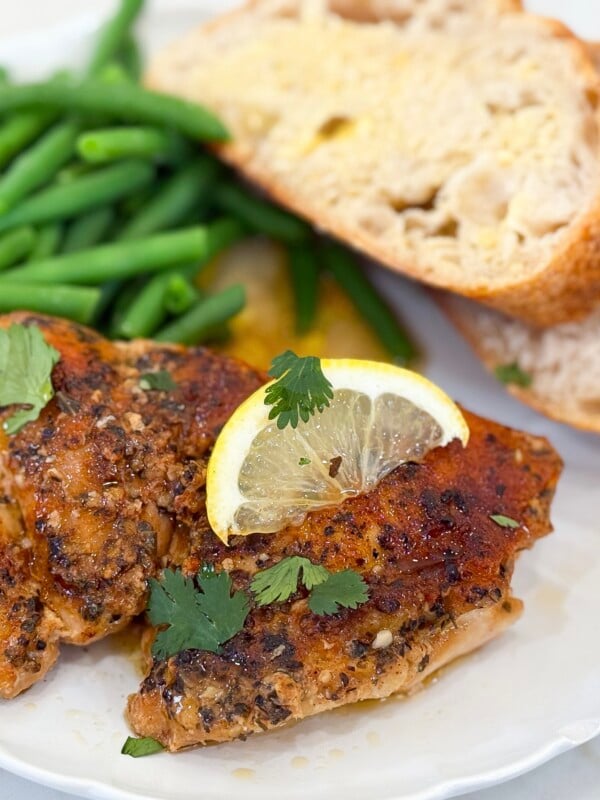easy slow cooker chicken thighs