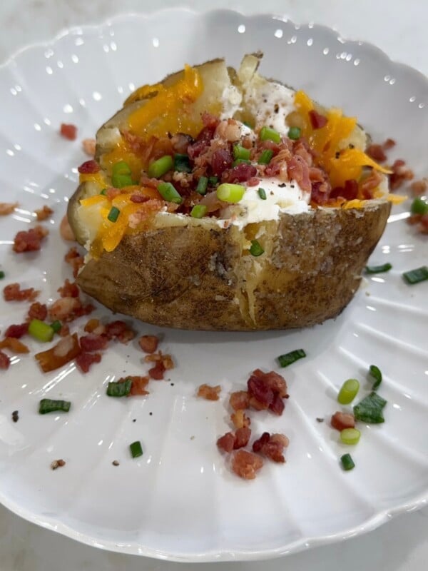 easy slow cooker baked potatoes