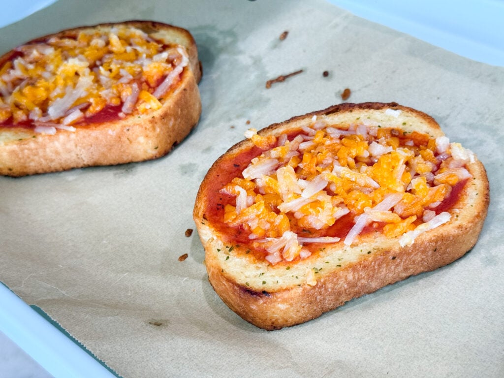 texas toast pizza