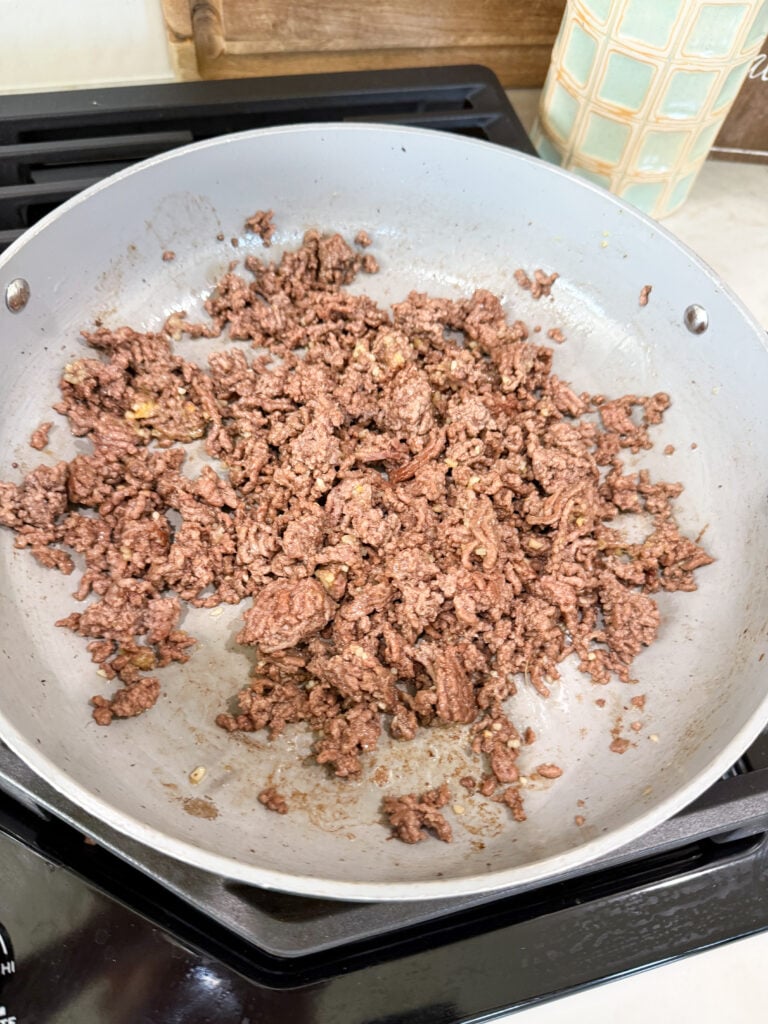 make beef for Egg roll in a bowl